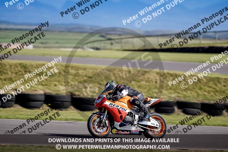 anglesey no limits trackday;anglesey photographs;anglesey trackday photographs;enduro digital images;event digital images;eventdigitalimages;no limits trackdays;peter wileman photography;racing digital images;trac mon;trackday digital images;trackday photos;ty croes